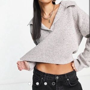 Abercrombie & Fitch Gray Sweater
